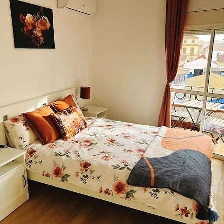 Apartment In The Heart Of Малага Екстериор снимка